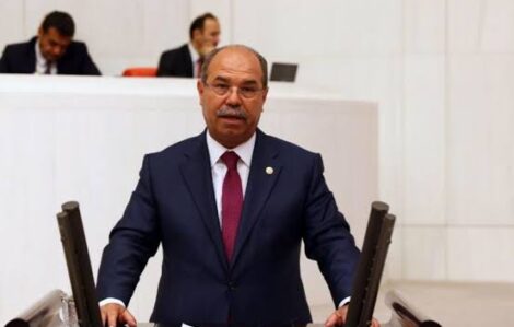 Milletvekili Durmuşoğlu, Yarbaşı Belediye Başkanının açıklamalarıyla ilgili bir basın açıklaması yaptı.