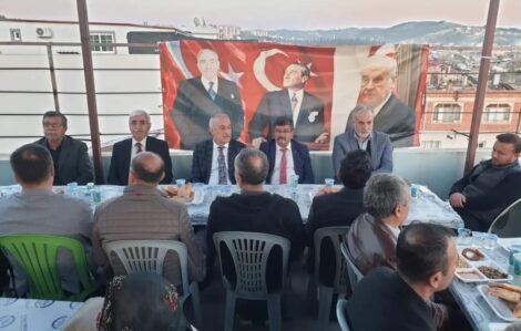 Merhum MHP Genel Başkanı Alpaslan Türkeş, ölüm yıldönümünde Kadirli Ülkü Ocakları tarafından düzenlenen program ile anıldı..