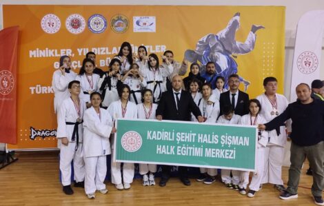 KADİRLİLİ SPORCULARIMIZIN BÜYÜK BAŞARISI